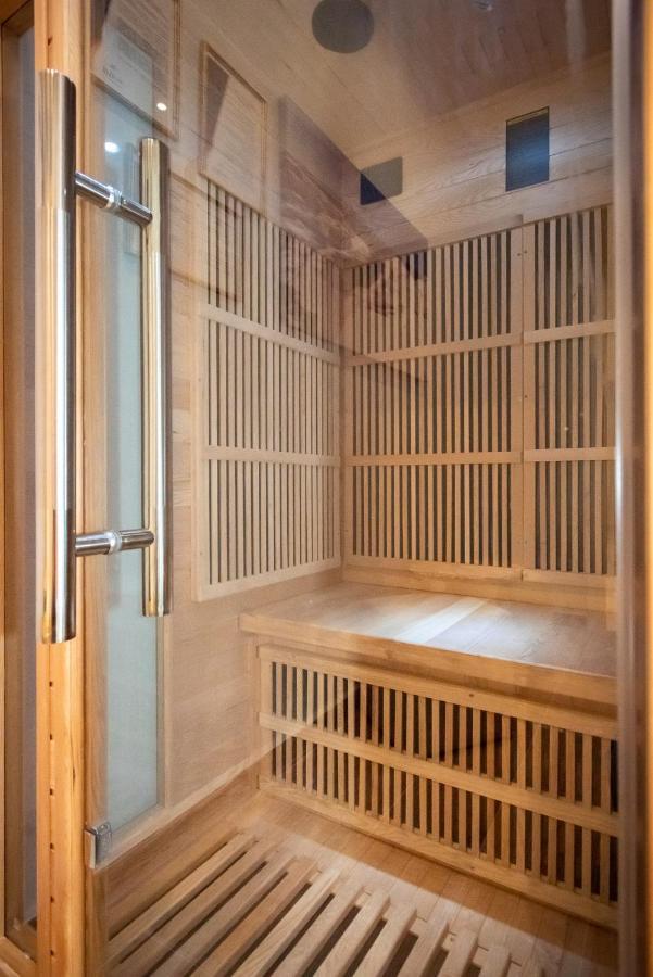 Blue Ark Lavish Sauna Suite Athens Luaran gambar