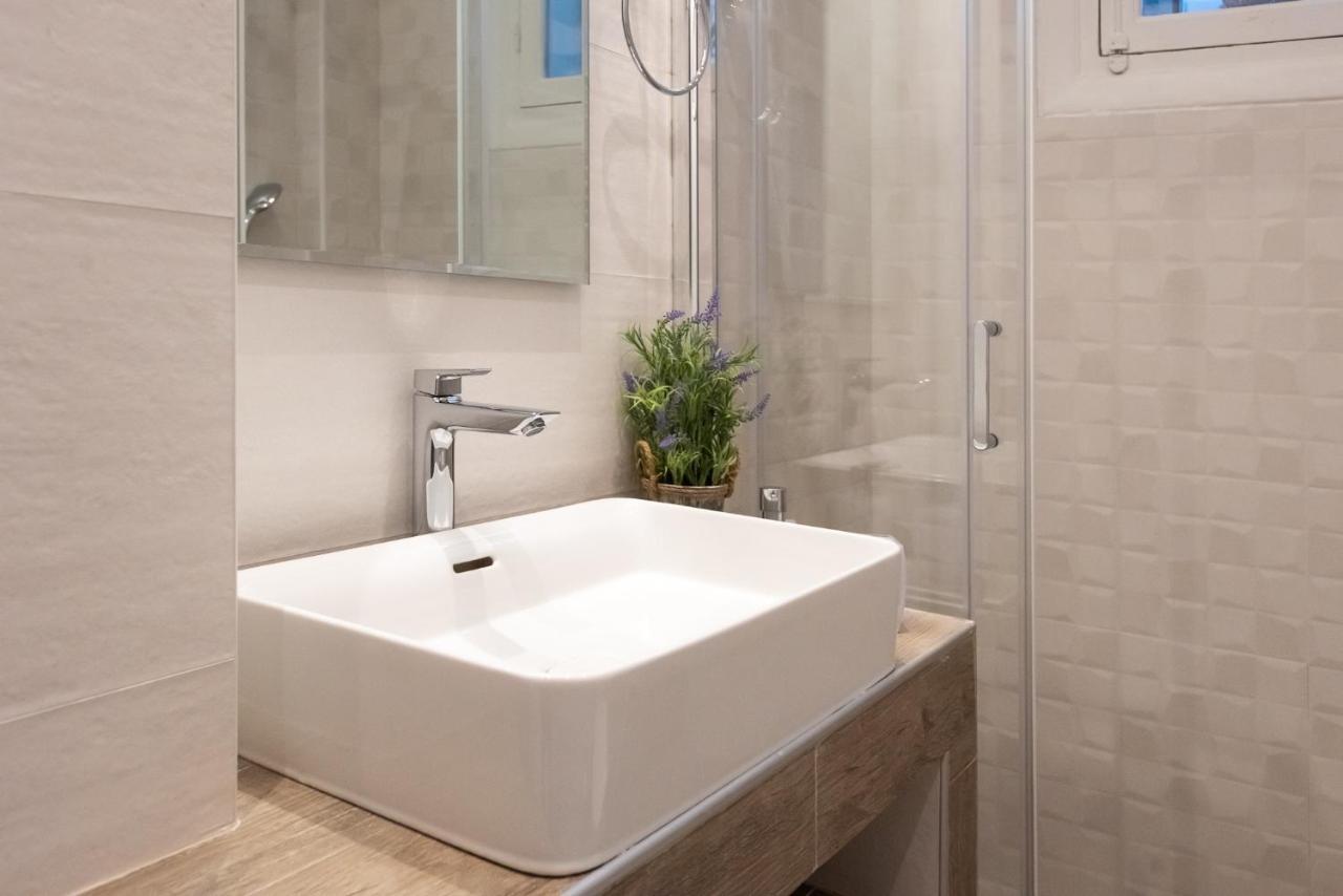 Blue Ark Lavish Sauna Suite Athens Luaran gambar